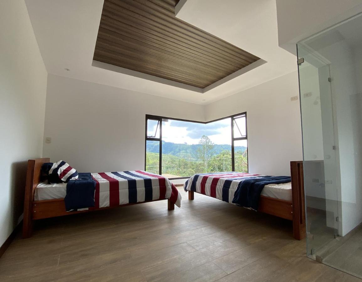 Arte De Plumas Birding Lodge Cartago Exteriér fotografie