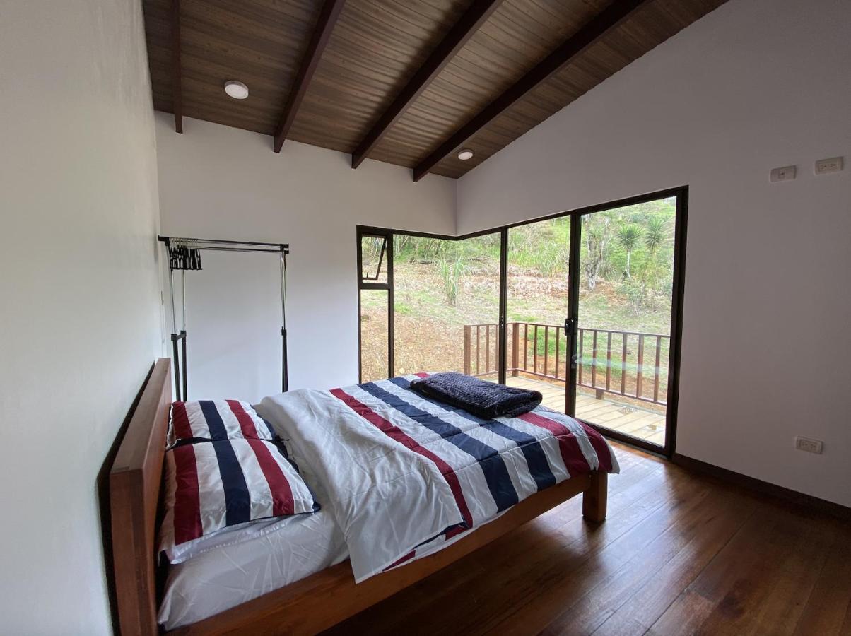 Arte De Plumas Birding Lodge Cartago Exteriér fotografie