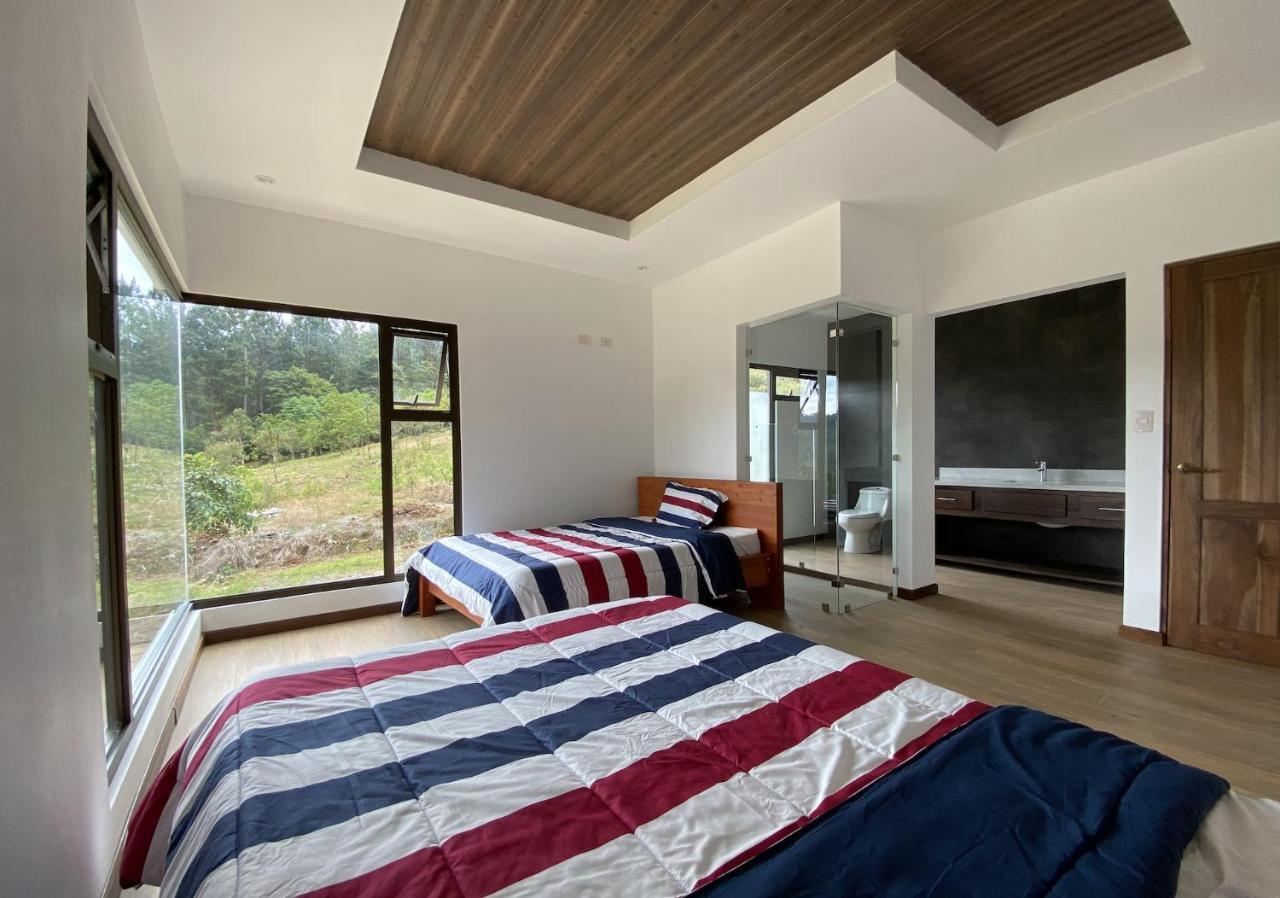 Arte De Plumas Birding Lodge Cartago Exteriér fotografie