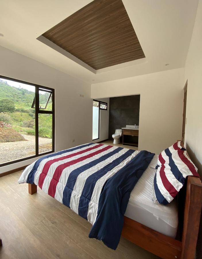 Arte De Plumas Birding Lodge Cartago Exteriér fotografie